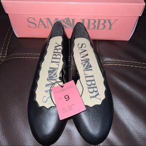 Sam & Libby Scalloped Flats - Size 9